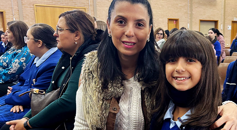 Cerdon Catholic College Merrylands mother and daughter