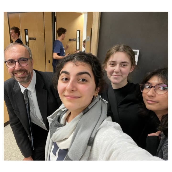 517743363687382_1347565090705201-1