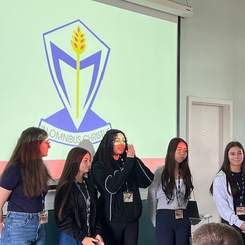 517743363687382_1451205633674479-1