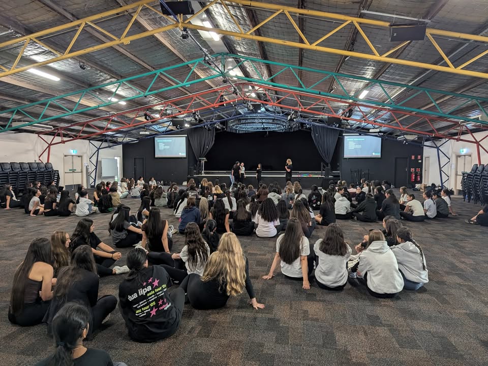 517743363687382_1537532915041750-1