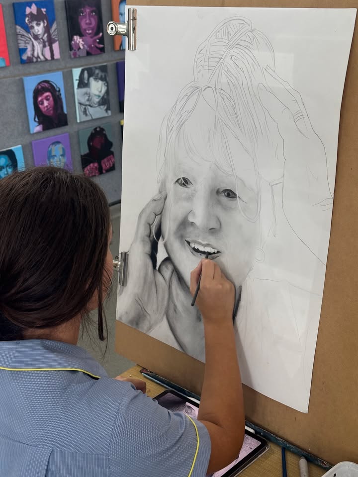 517743363687382_1577463471048694-1