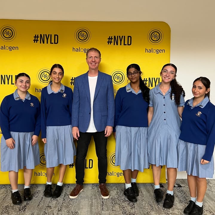 517743363687382_1595671545894553-1